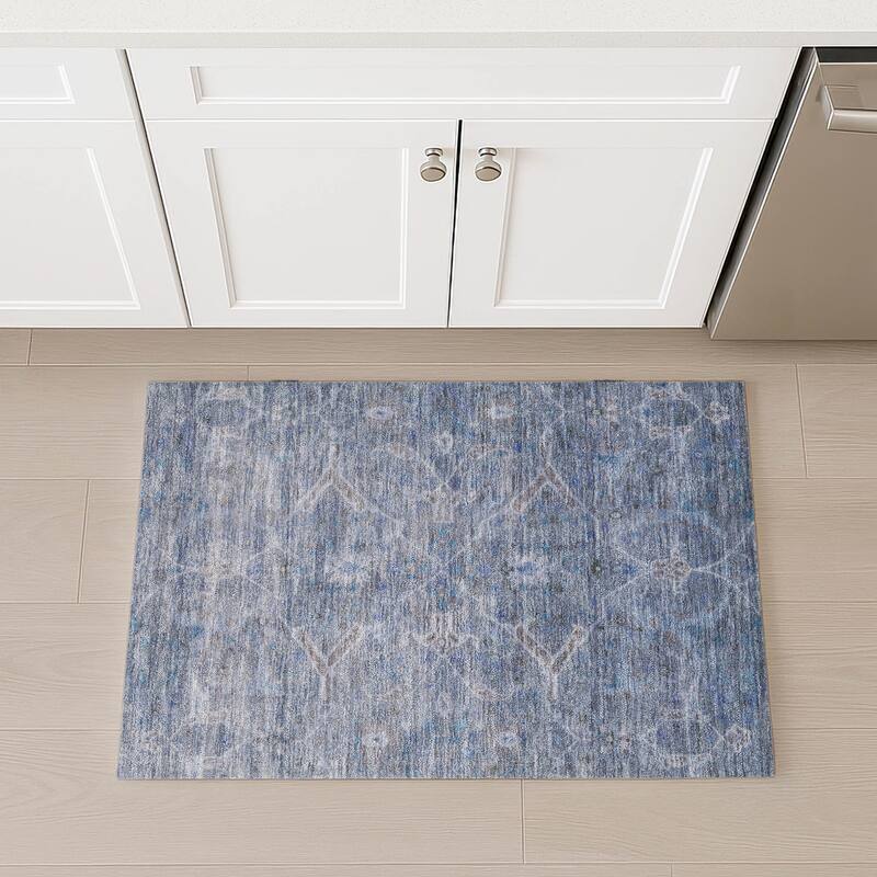 Machine Washable Indoor/ Outdoor Vintage Traditional Chantille Rug