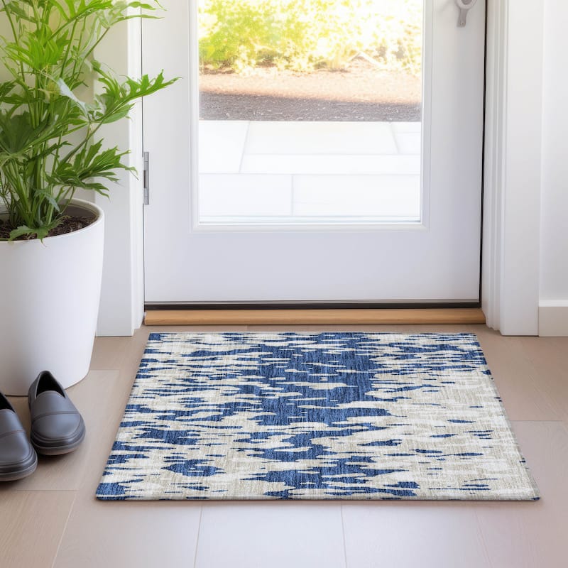 Machine Washable Indoor/ Outdoor Abstract Chantille Rug