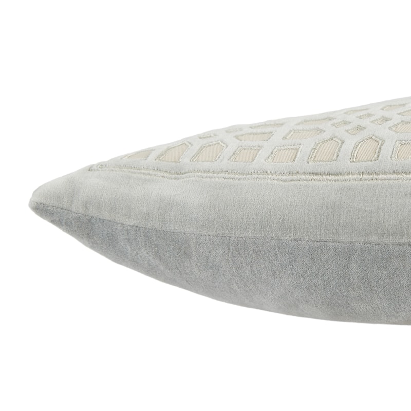 Istana Trellis Pillow
