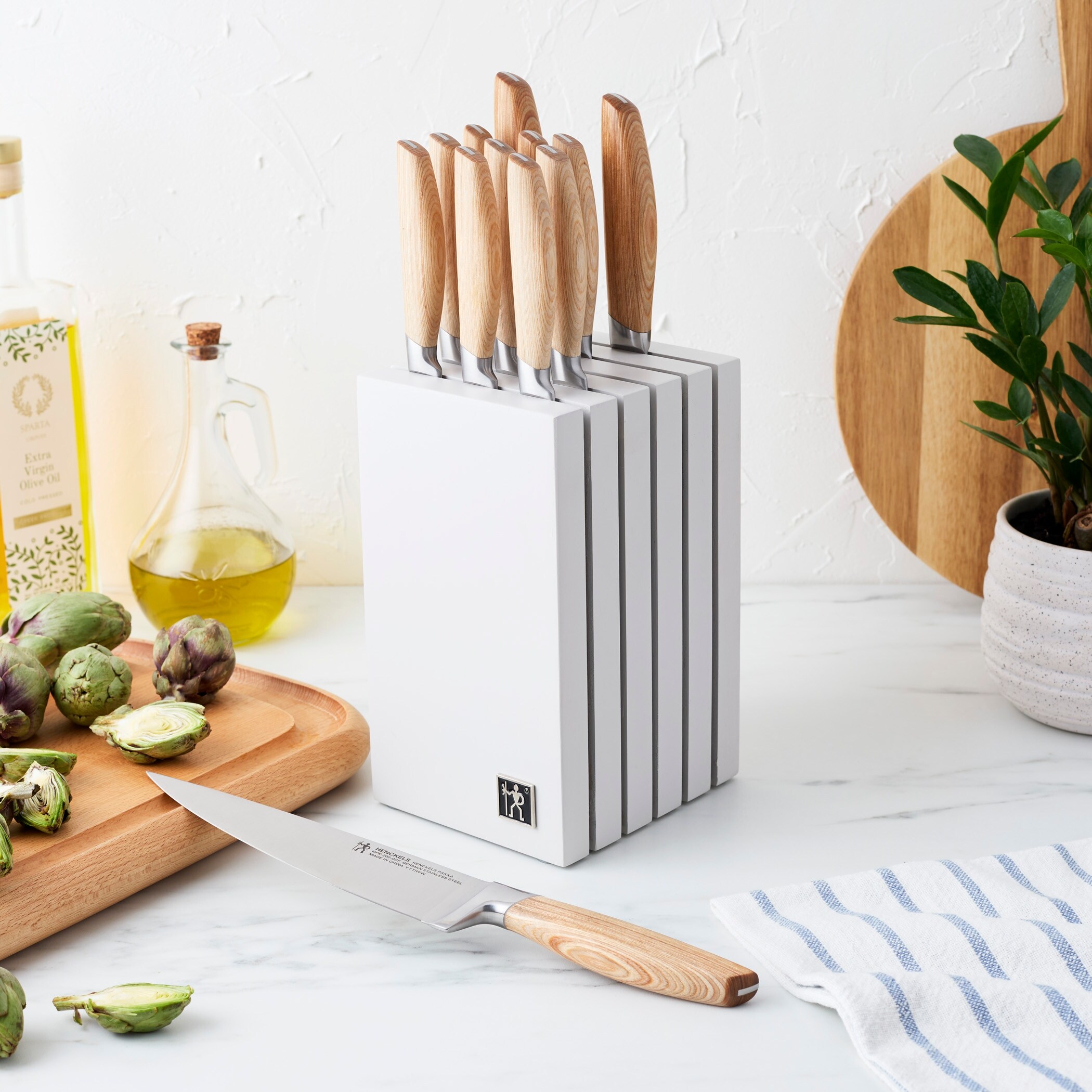 Henckels Pakka 13-pc Knife Block Set. - Overstock - 43672246