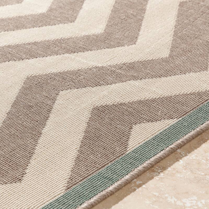 Artistic Weavers Chevron Stripe Indoor/ Outdoor Area Rug