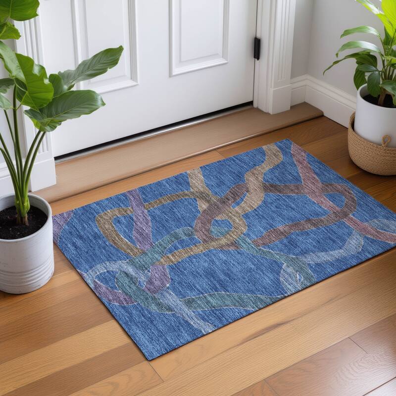 Machine Washable Indoor/ Outdoor Abstract Links Chantille Rug