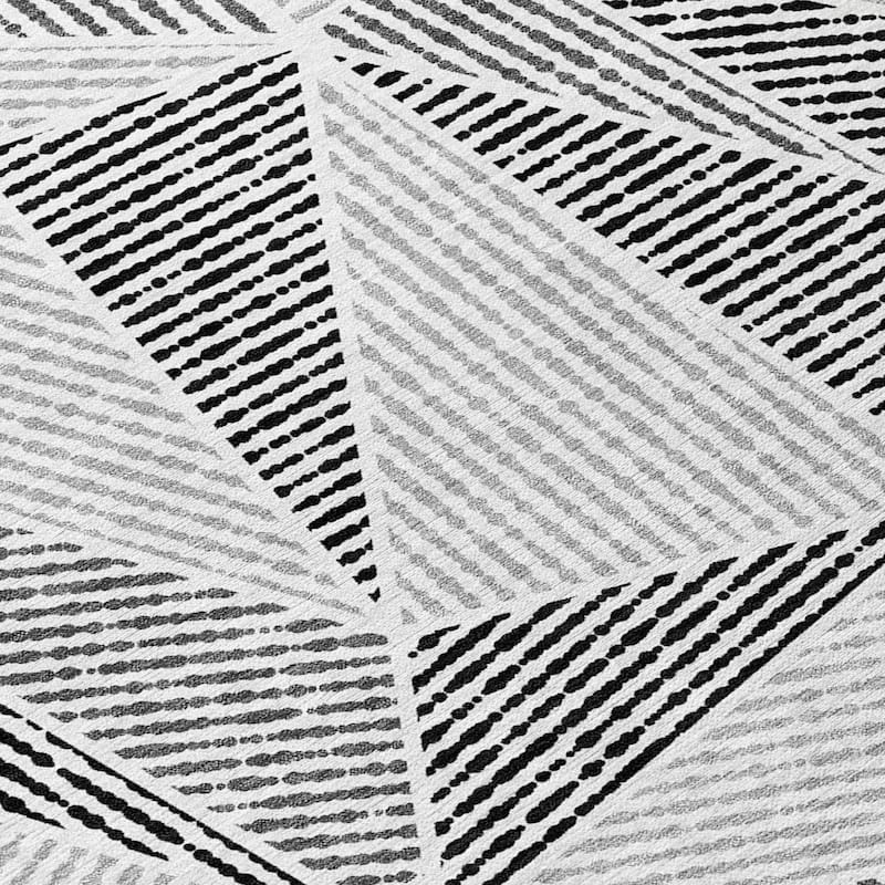 HomeRoots Geometric Transitional Rectangle Outdoor Rug
