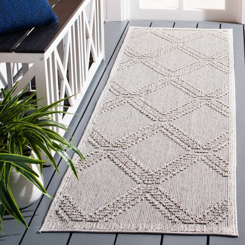 SAFAVIEH Global Raniera Indoor/ Outdoor Trellis Rug - 2'2" x 8' Runner - Grey/Light Grey