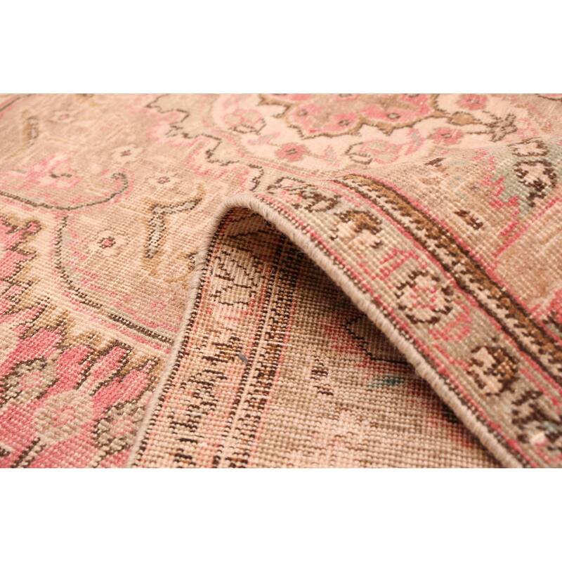 ECARPETGALLERY Hand-knotted Antalya Vintage Light Red Wool Rug - 6'4 x 9'0