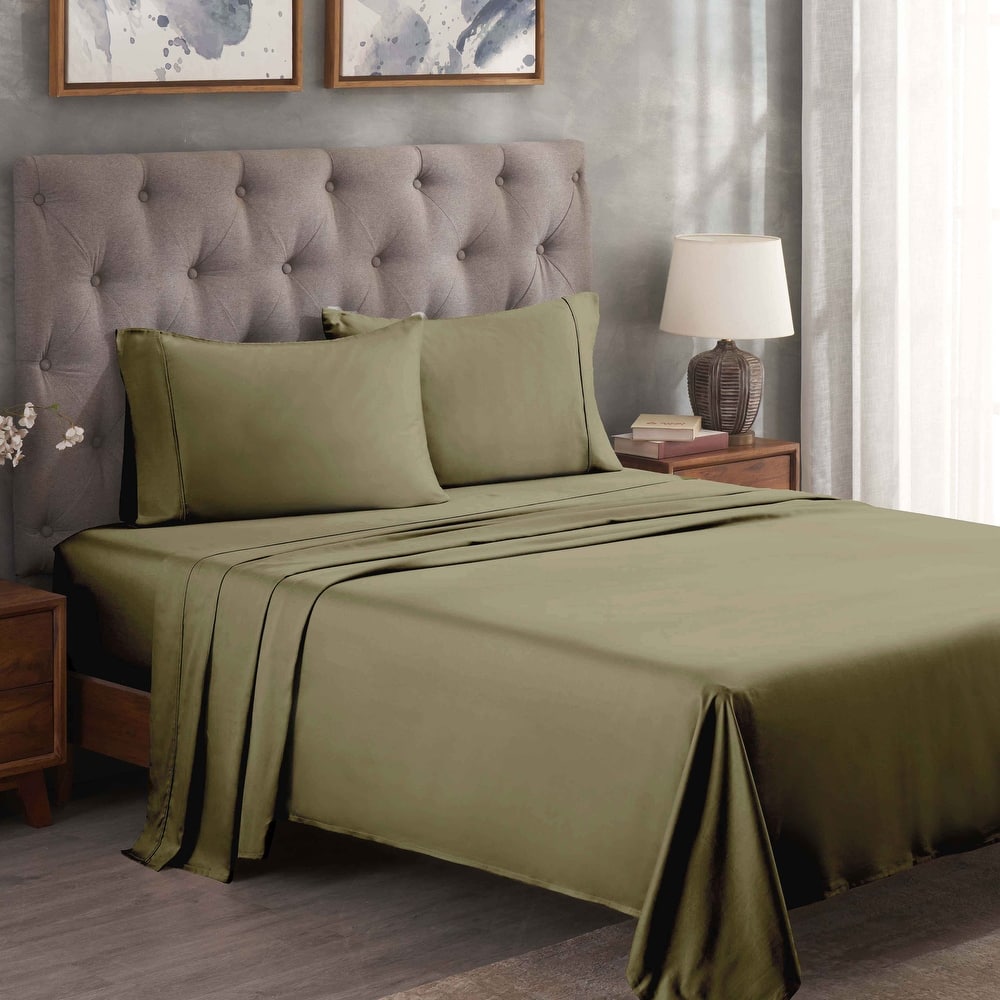 Superior Egyptian Cotton 300 Thread Count Solid Bed Sheet Set