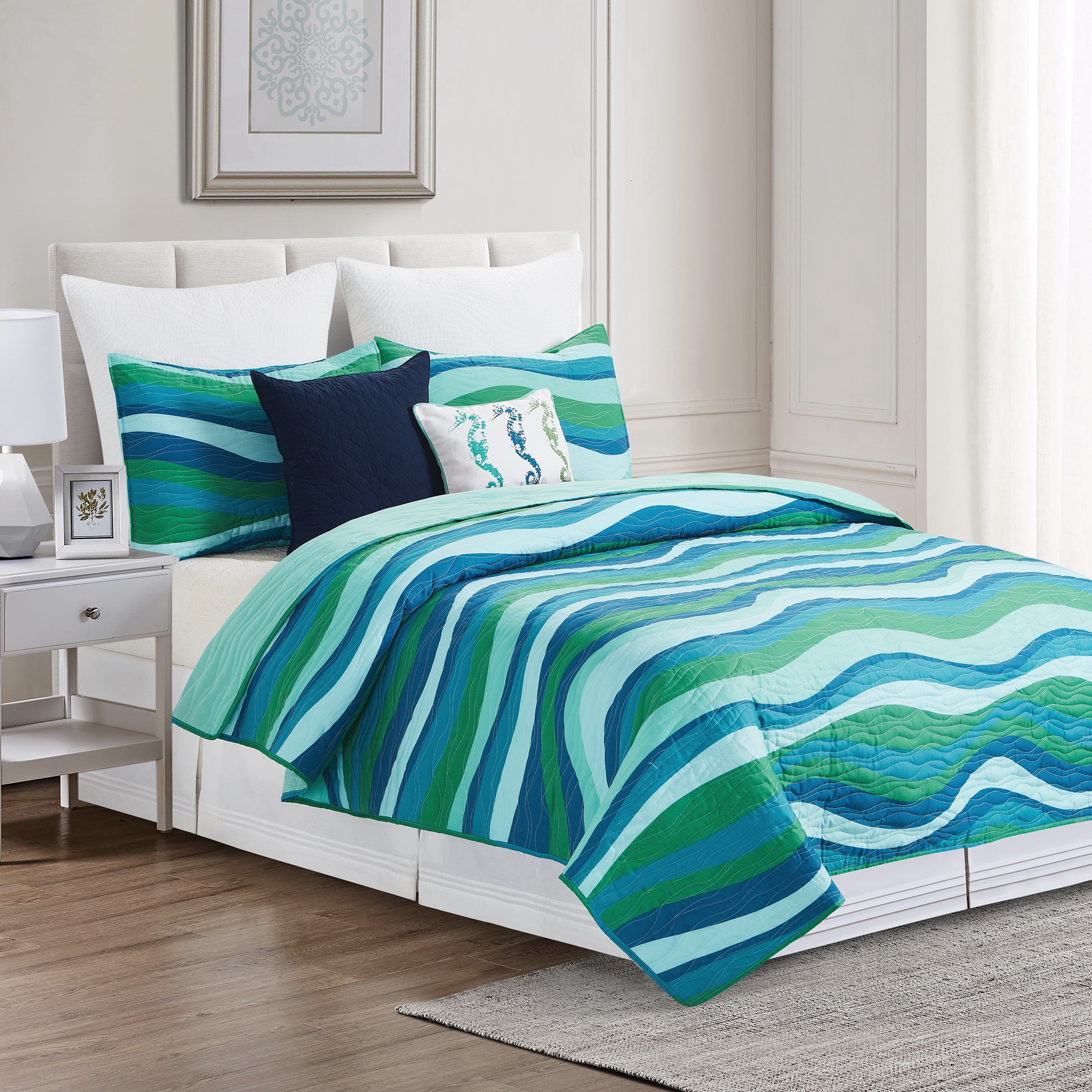 Deep Blue Sea Quilt Set