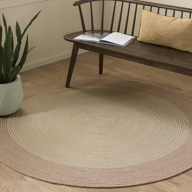 SAFAVIEH Handmade Braided Blodwen Washable Indoor/Outdoor Rug - Weather Resistant & Easy Cleaning