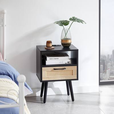 Rattan End table with Power Outlet & USB Ports
