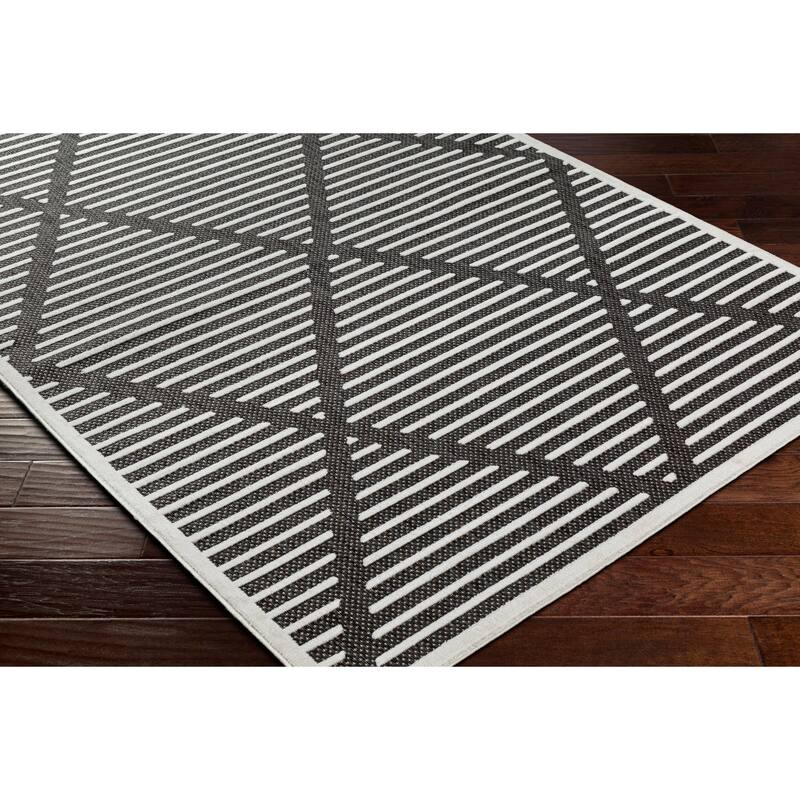 Livabliss San Diego Outdoor Geometric Area Rug