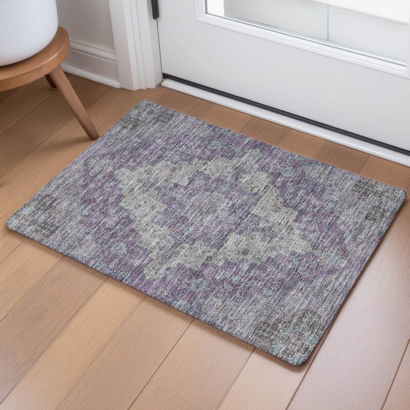 Machine Washable Indoor/ Outdoor Traditional Karachy Chantille Rug