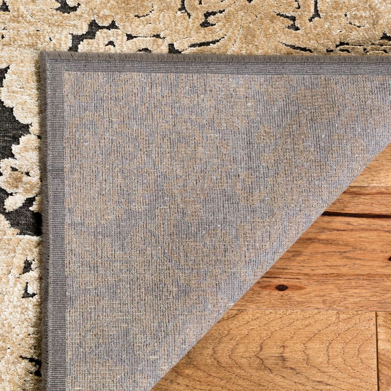 Martha Stewart by SAFAVIEH Roselyne Viscose Rug