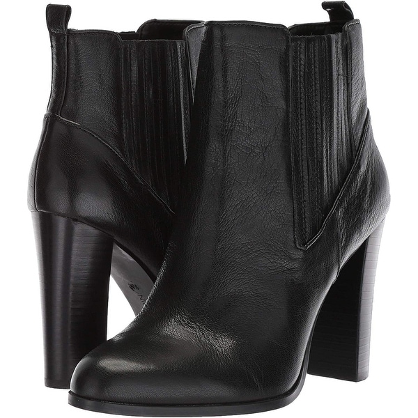 nine west crimson booties