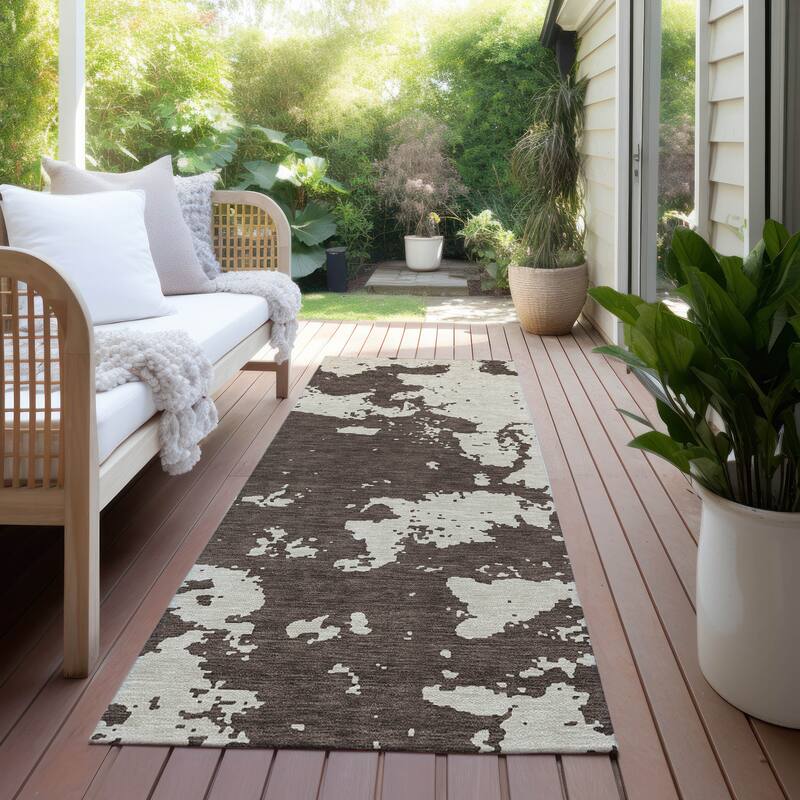 Machine Washable Indoor/ Outdoor Chantille Abstract Rug - Brown - 2'3" x 7'6"