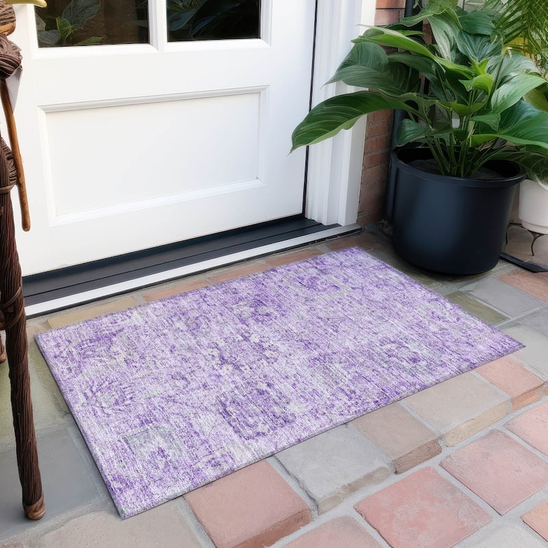 Machine Washable Indoor/ Outdoor Vintage Traditional Chantille Rug