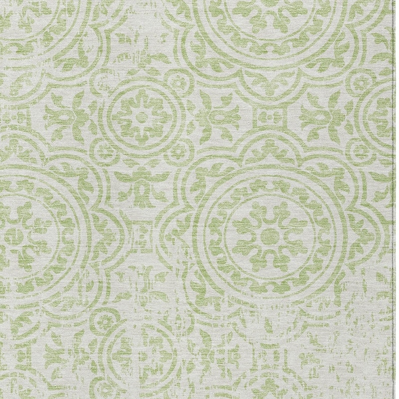 HomeRoots Medallion Transitional Rectangle Outdoor Rug