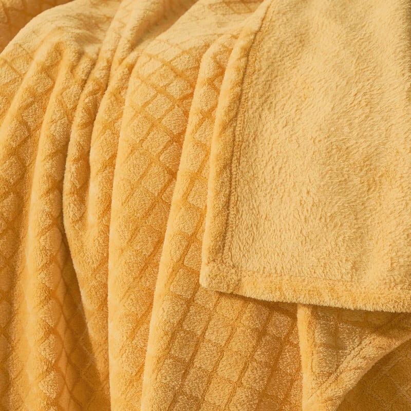 Superior Alaska Quilted Diamond Plush Fleece Blanket For Couch or Bed