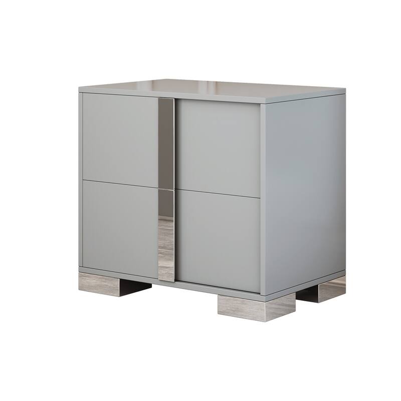 Elegant Mirrored Nightstand with Metal Handle, 2 Drawers