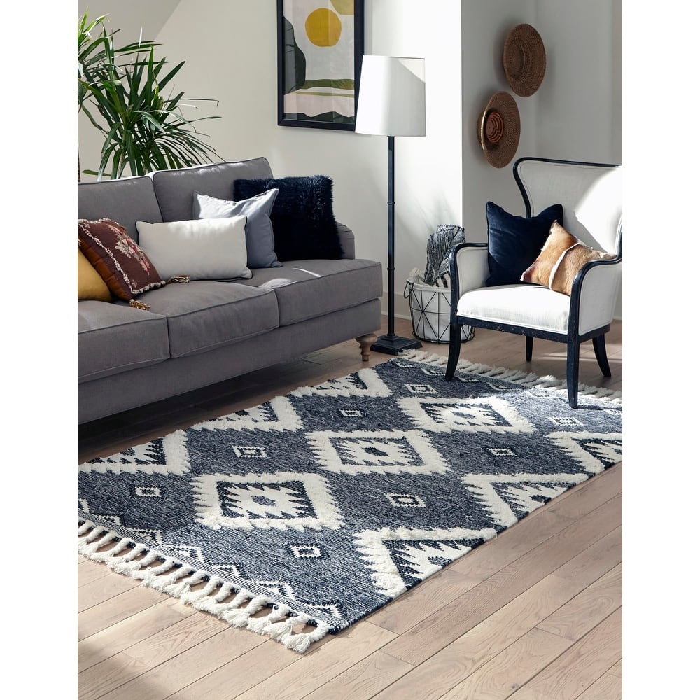 Southwestern/Lodge Izhobert Collection Area Rug