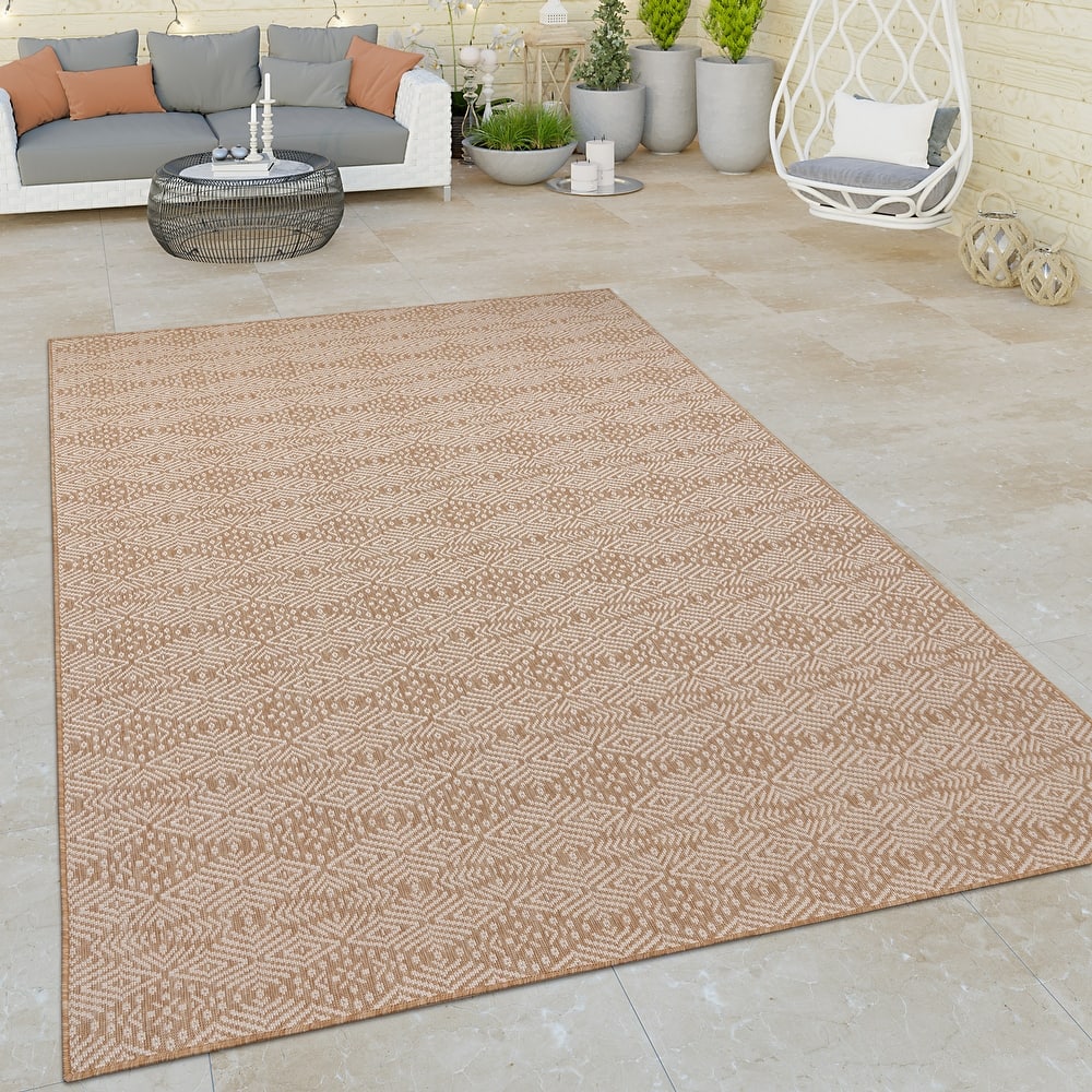 Indoor & Outdoor Rug with Modern Aztec Pattern