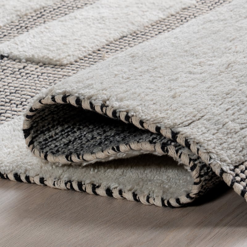 Hyperion Tasseled Cotton and Wool Area Rug