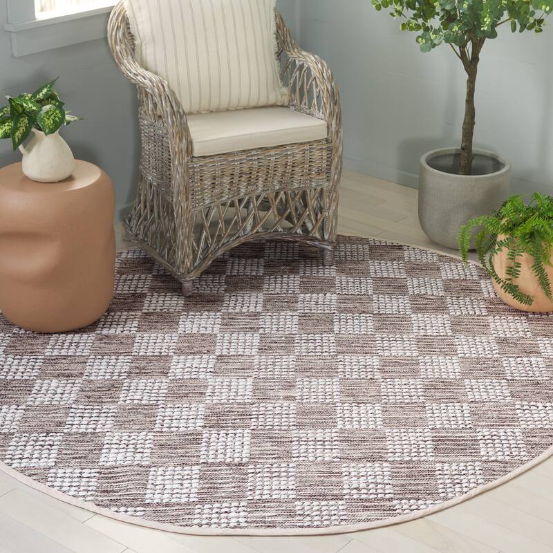 SAFAVIEH Handmade Montauk Noga Casual Cotton Rug - 6' Round - Brown/Ivory
