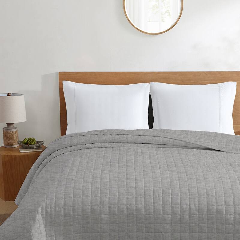Jennifer Adams Lux Ultra-Soft Lightweight California Square Quilt