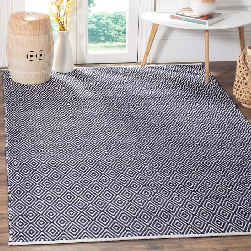 SAFAVIEH Handmade Boston Tirza Coastal Cotton Rug - 5' x 8' - Navy