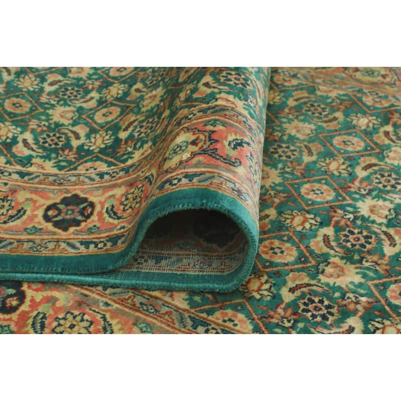 Pak-Persian Elfi Green/Rose Runner - 2'7" x 9'11"