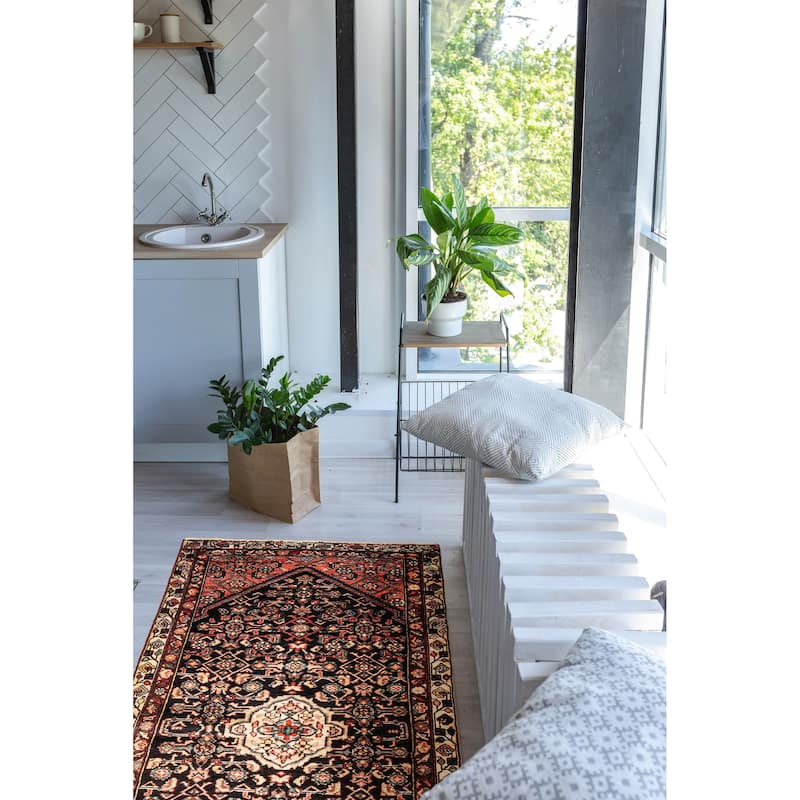 ECARPETGALLERY Hand-knotted Andelz Black Wool Rug - 3'0 x 6'4