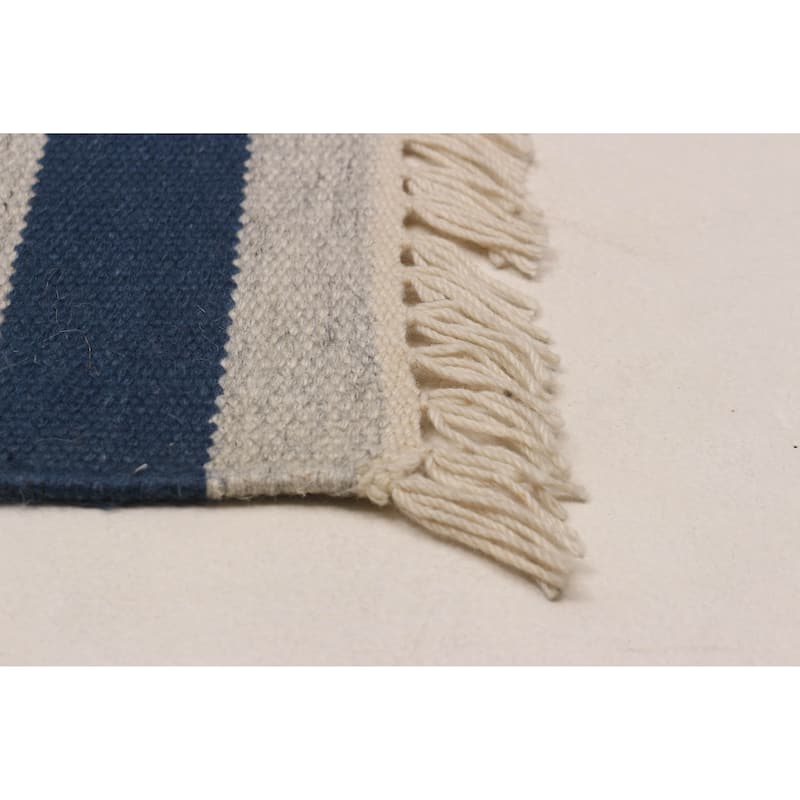 Ankara FW Navy, Grey Kilim 4'10" x 8'1" - 4'10 x 8'1