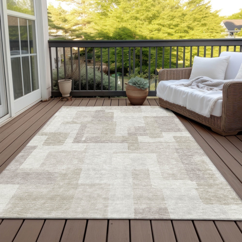 Machine Washable Indoor/ Outdoor Chantille Modern Blocks Rug