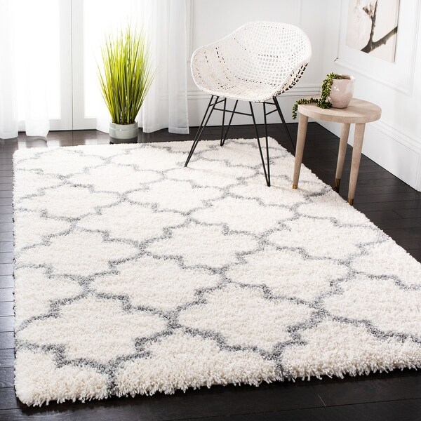 SAFAVIEH Fontana Shag Casandra Trellis 2-inch Thick Rug. Opens flyout.