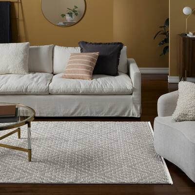 TOWN & COUNTRY LUXE Tretta High-Low Area Rug
