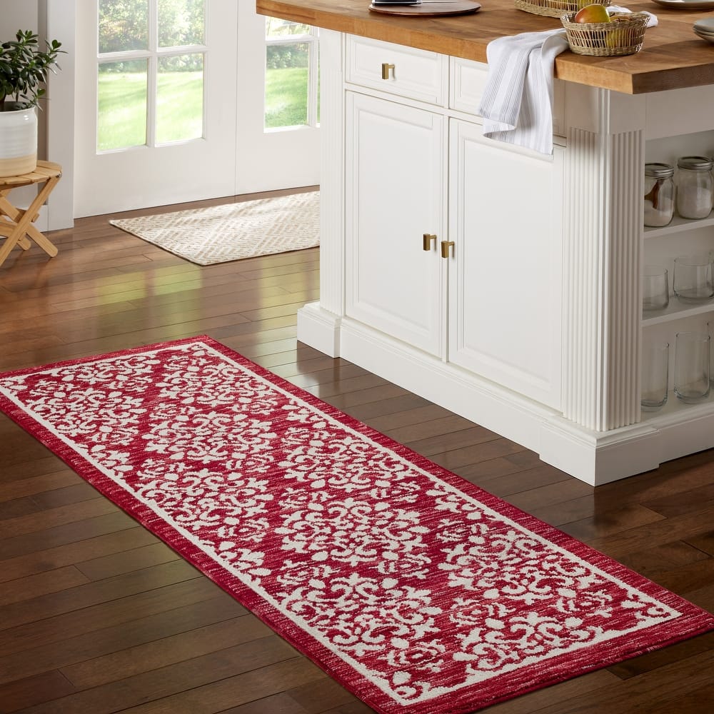 TOWN & COUNTRY EVERYDAY Walker Damask Medallion Everwash Washable Multi-Use Non-Slip Backing Decorative Rug