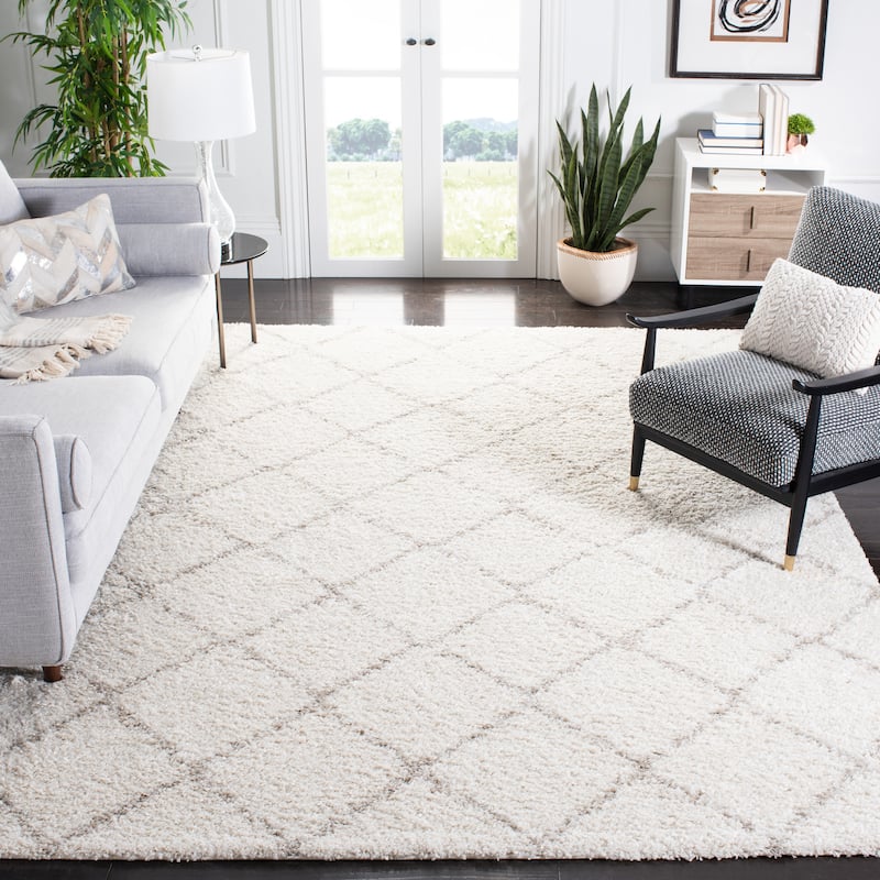 SAFAVIEH Arizona Shag Effrosini 1.2-inch Thick Rug - 6'7" x 9'2" - Ivory/Beige