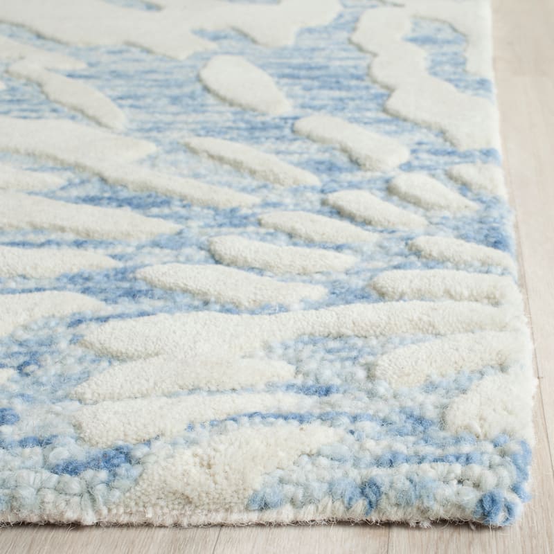 SAFAVIEH Handmade Bella Terzia Modern Floral Wool Rug
