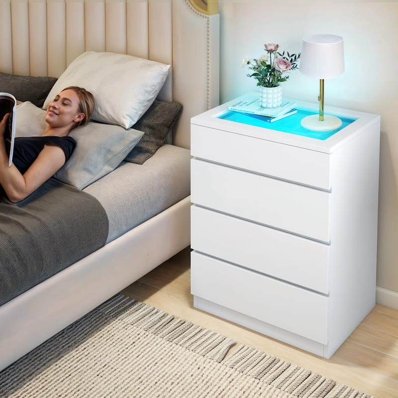 Moasis 4-drawer Chest Dresser with LED