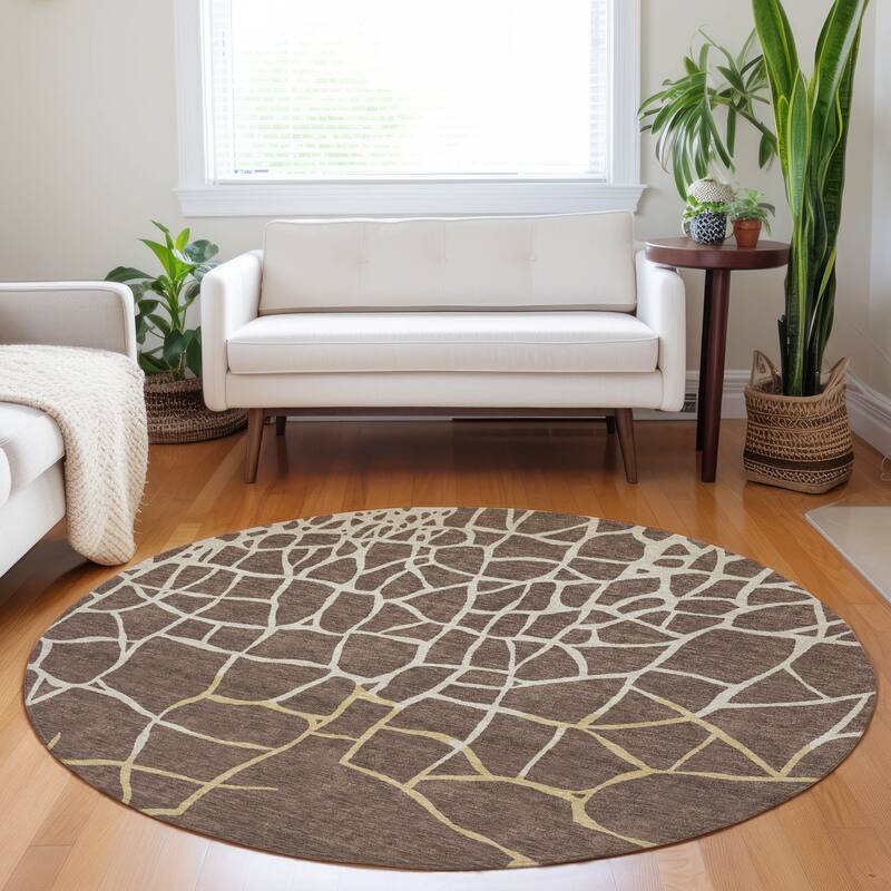 Machine Washable Indoor/ Outdoor Abstract Webby Chantille Rug - Brown - 8' x 8'