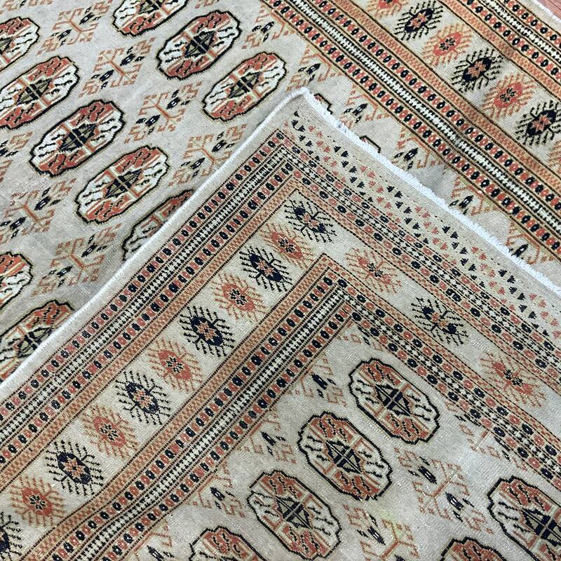 HERAT ORIENTAL Handmade Bokhara Wool Rug - 4'1" x 6'