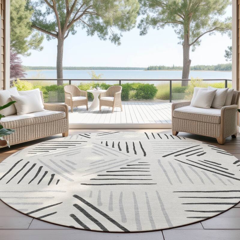 Machine Washable Indoor/ Outdoor Geo Dia Chantille Rug - Ivory - 8' x 8'