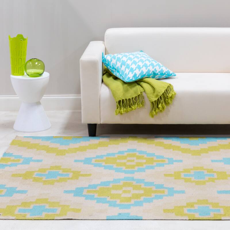 Hand-woven Freda Reversible Wool Area Rug