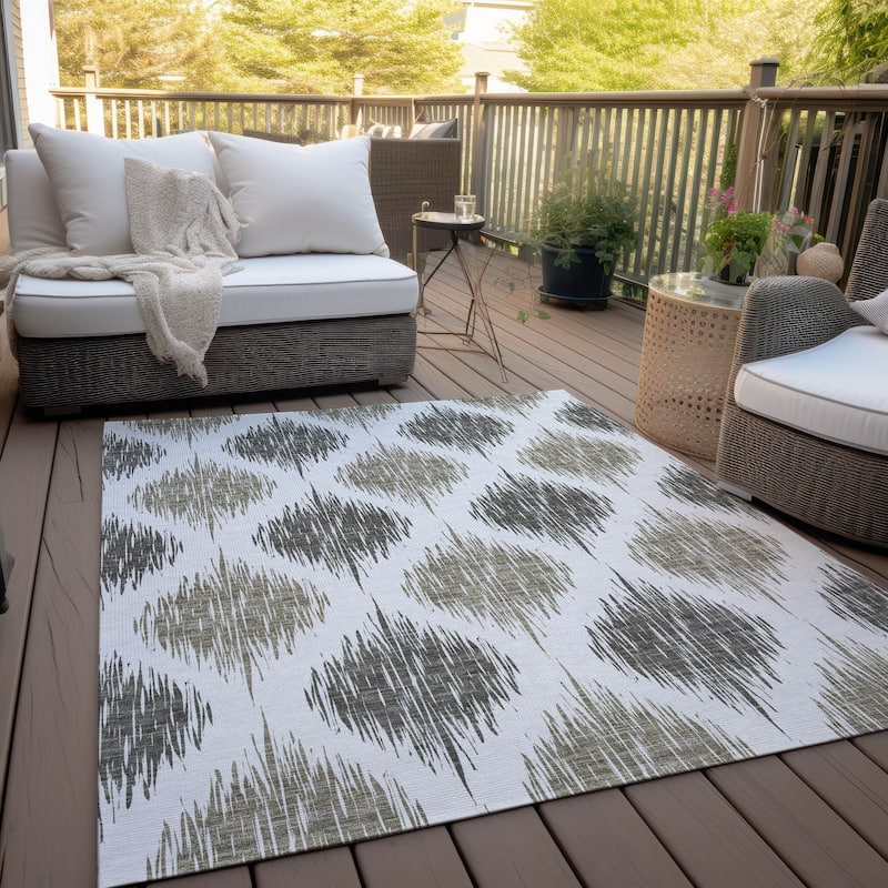 Machine Washable Indoor/ Outdoor Chantille Geo Contemporary Rug - Taupe - 2'6" x 3'10"