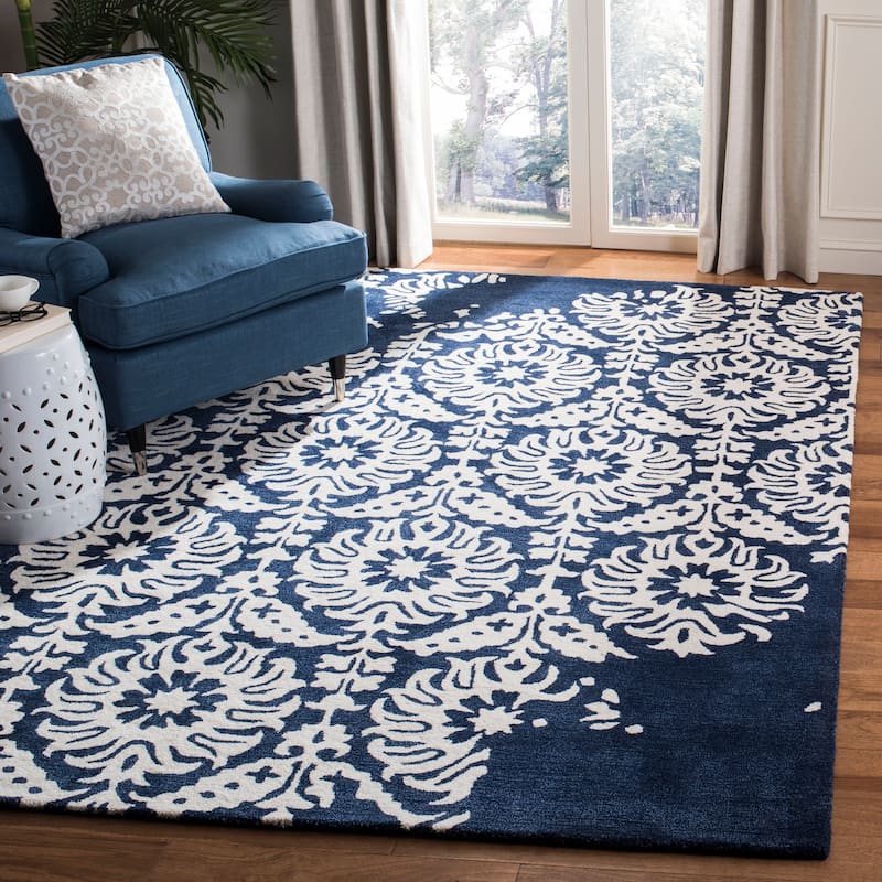 SAFAVIEH Handmade Bella Tineke Modern Floral Wool Rug - 6' x 9' - Navy/Ivory