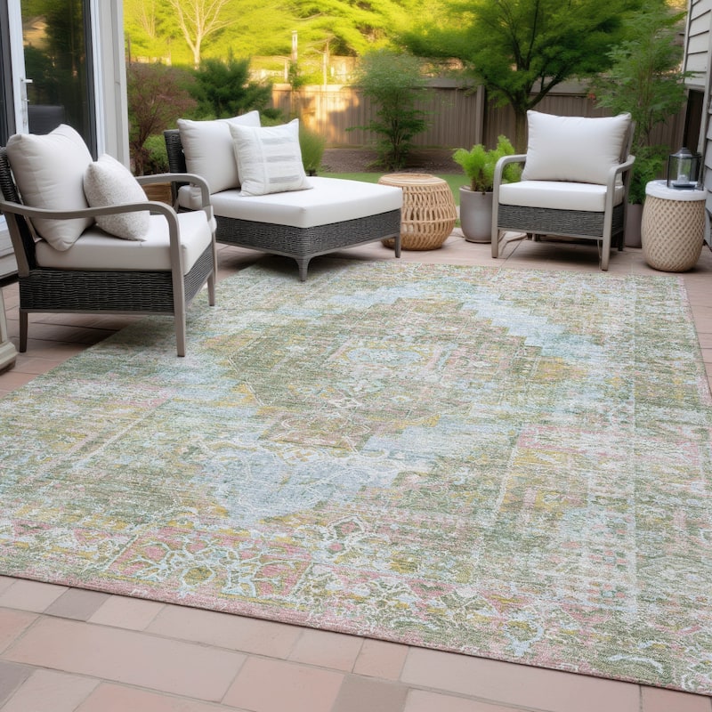 Machine Washable Indoor/Outdoor Traditional Global Chantille Rug