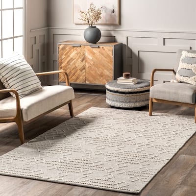 Nuloom Lucile Moroccan Diamond Wool Area Rug