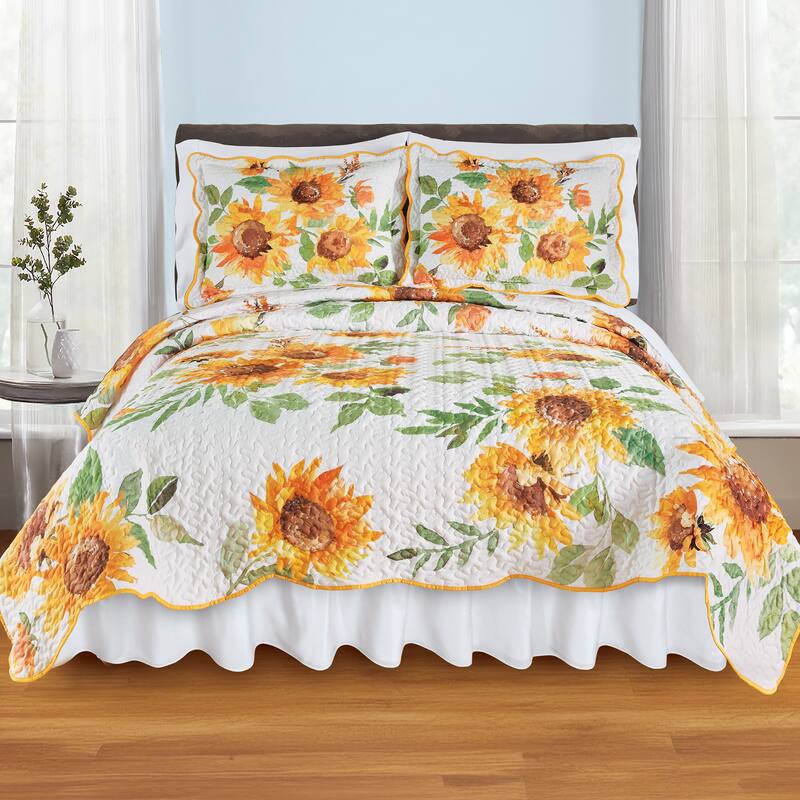 Trailing Sunflower Reversible Scalloped Edge Quilt - Twin
