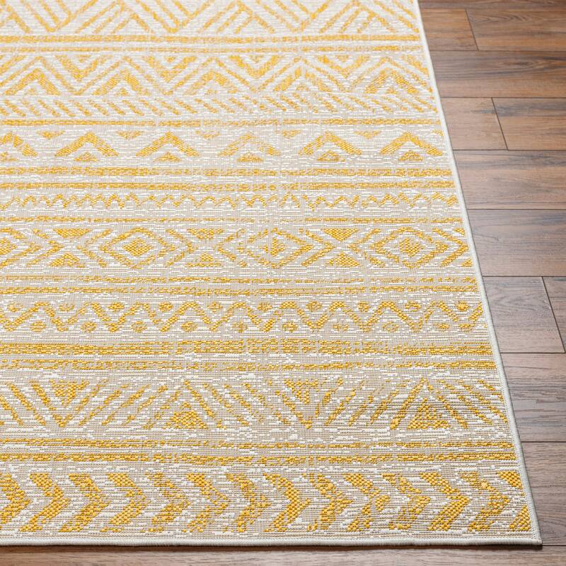 Livabliss Fortuna Traditional Medallion Area Rug
