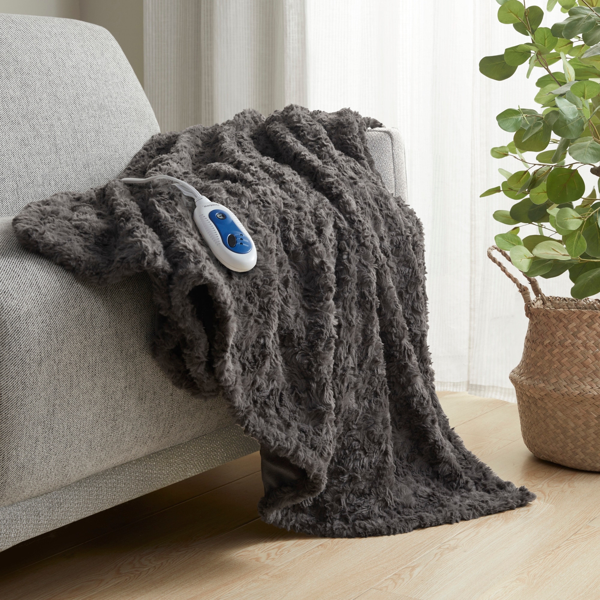 Massi faux fur 2025 blanket
