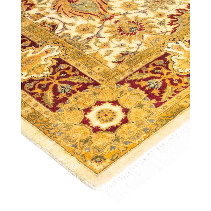 Overton Handknotted Wool Traditional Oriental Ivory Area Rug - 4' x 6'